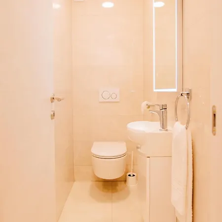 Apartment Ml
